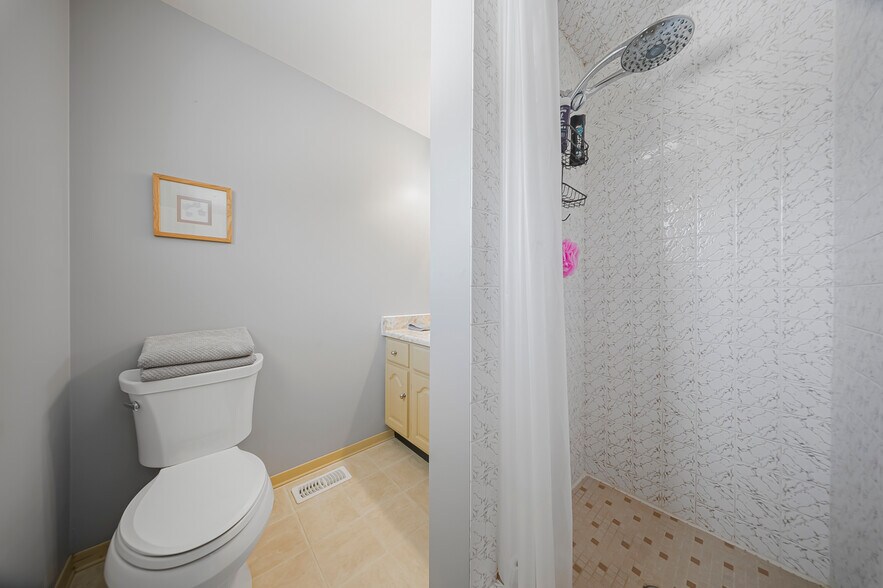 More Photos Of 4871 Wellington Road 29, Guelph Warehouse For Sale