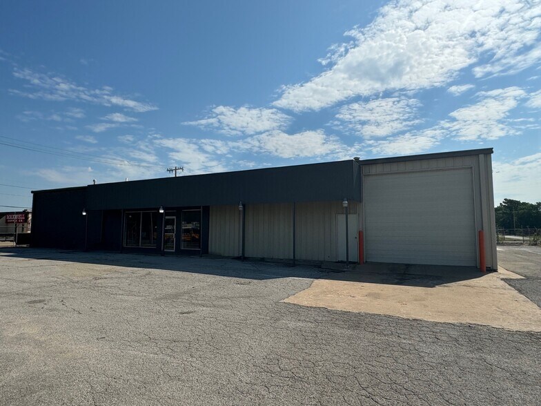 More Photos Of 1711 N Sheridan Rd, Tulsa Manufacturing For Sale