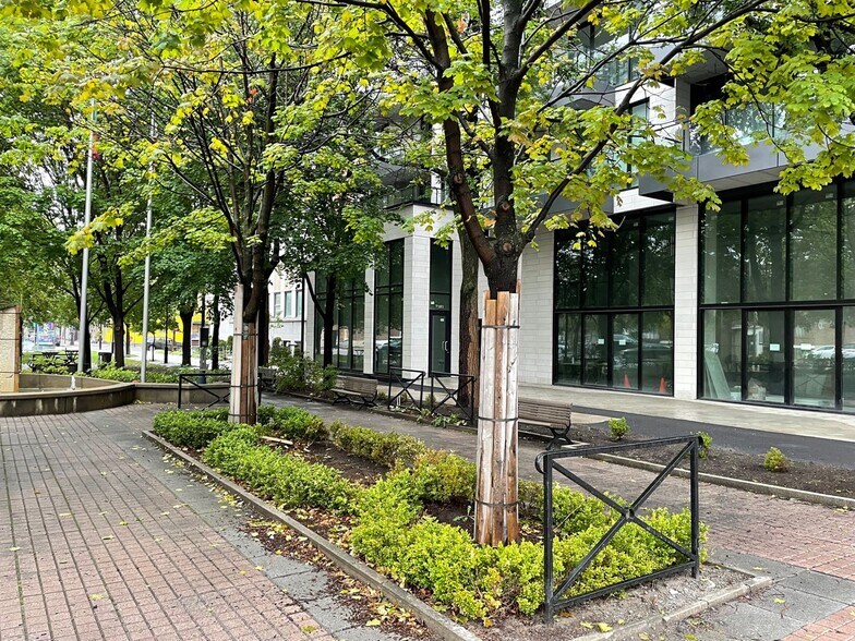 More Photos Of 7171-7181 Boul Saint Laurent, Montréal Apartments For Sale