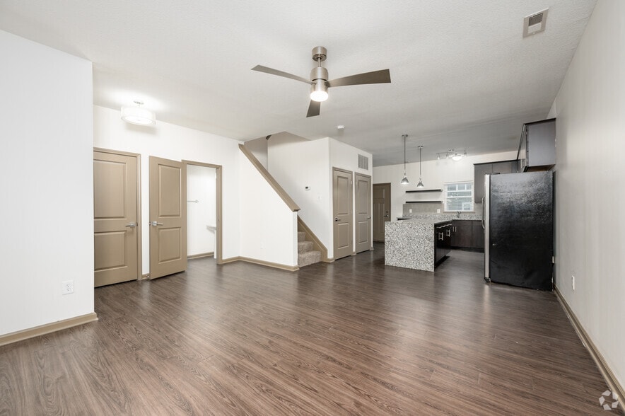 More Photos Of 6159 Winthrop Ave, Indianapolis Apartments For Sale