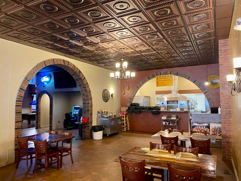 More Photos Of 239 Main St, Shelby Bar For Sale