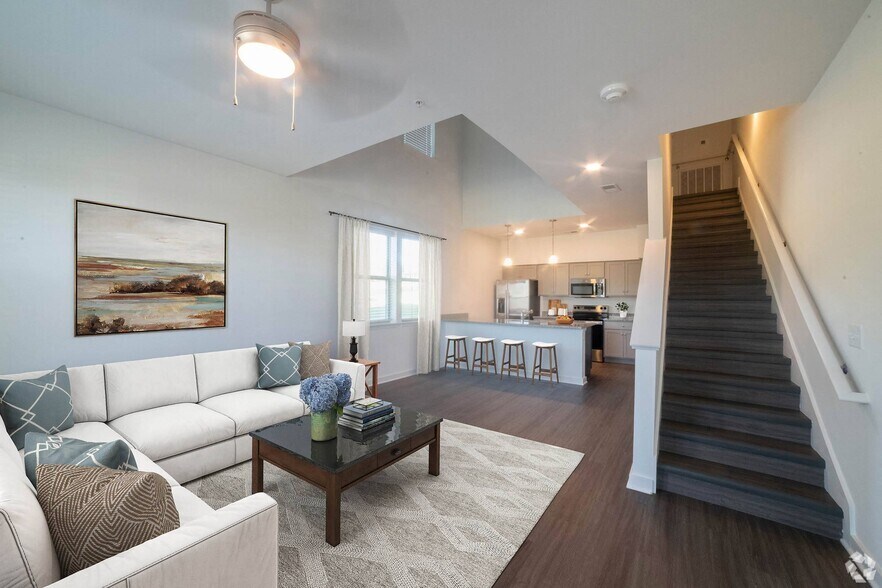 More Photos Of 4815 Market Green Pl W, Lakeland Apartments For Sale