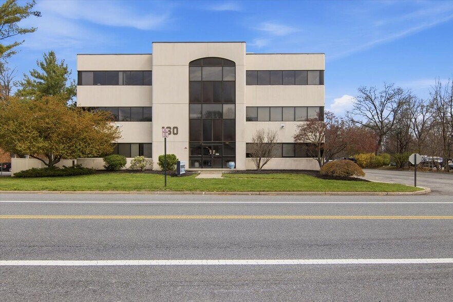 More Photos Of 160 Littleton Rd, Parsippany Office For Lease