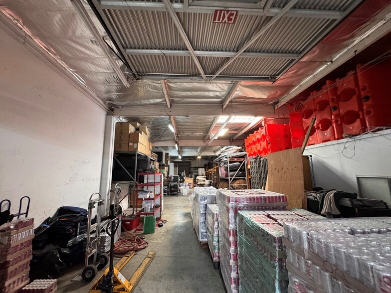 More Photos Of 12913 S Broadway, Los Angeles Manufacturing For Sale