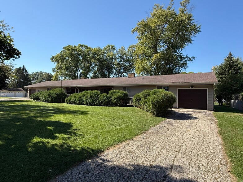 More Photos Of 637 N Wright Rd, Janesville Assisted Living For Sale
