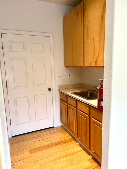 More Photos Of 219 E Blithedale Ave, Mill Valley Office Residential For Lease