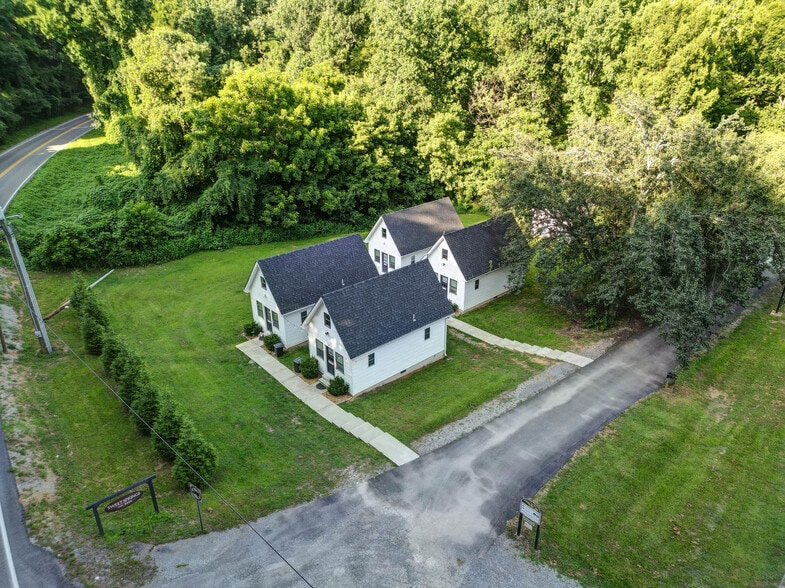 More Photos Of 10360 AL-227, Albertville Specialty For Sale