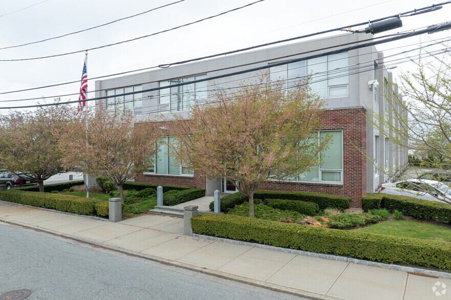 More Photos Of 45 Baker St, Providence Office For Sale