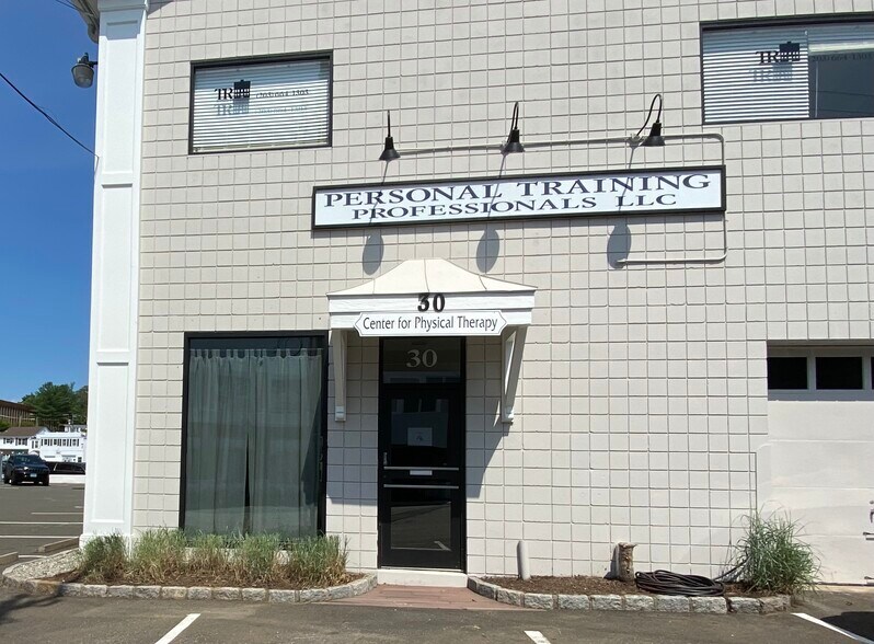 More Photos Of 26 Vitti st, New Canaan Office For Lease