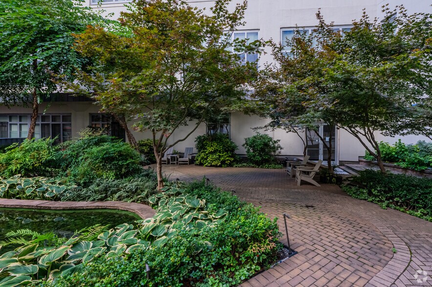 More Photos Of 2728 Thomson Ave, Long Island City Apartments For Sale