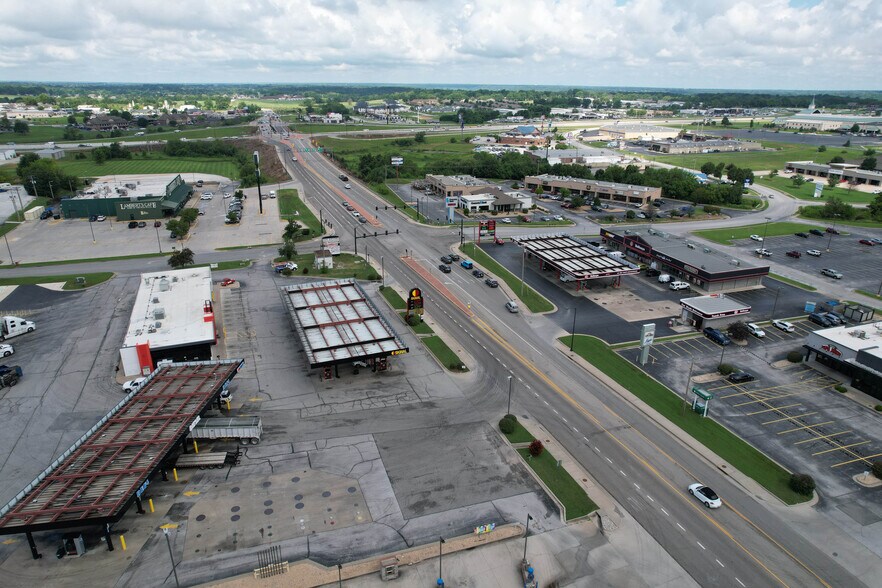 More Photos Of 1501-1513 W State Highway J, Ozark General Retail For Lease