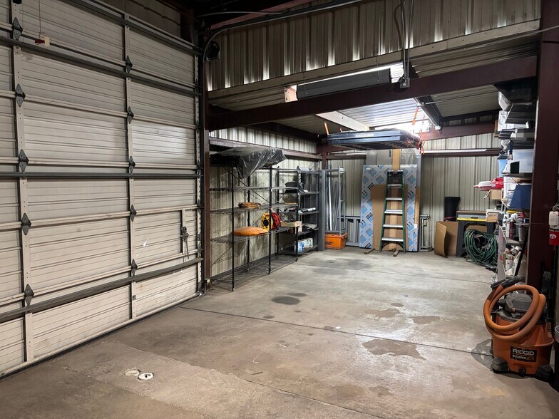 More Photos Of 2701-2703 Canton St, Dallas Office For Lease