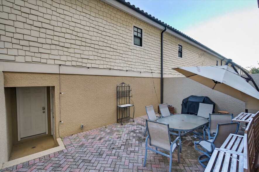 More Photos Of 524-590 Market St, Saint Augustine Apartments For Sale