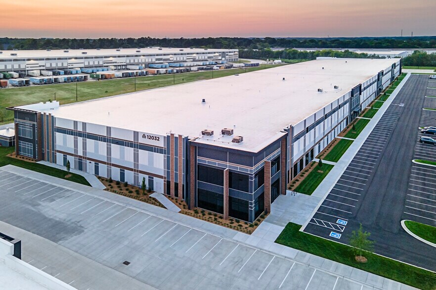 More Photos Of 12032 Carolina Logistics Dr, Pineville Unknown For Lease