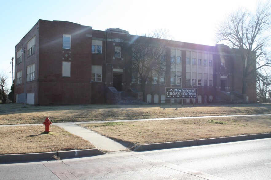 More Photos Of 1900 NW 10th St, Oklahoma City Schools For Sale