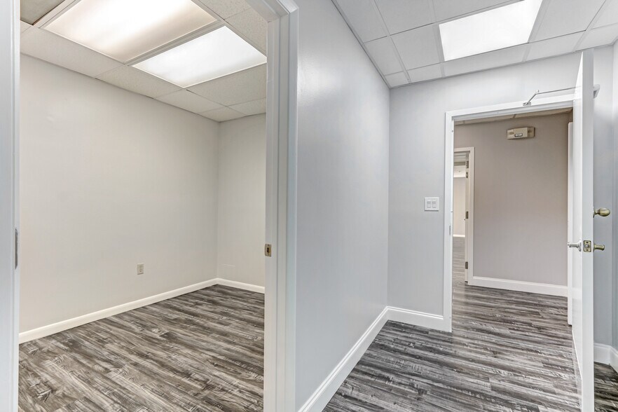 More Photos Of 2900 W Cypress Creek Rd, Fort Lauderdale Medical For Sale