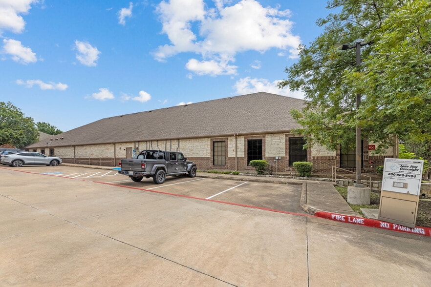 More Photos Of 2770 Virginia Pky, McKinney Medical For Sale