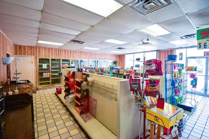More Photos Of 2005 North St, Ashburn Truck Stop For Sale