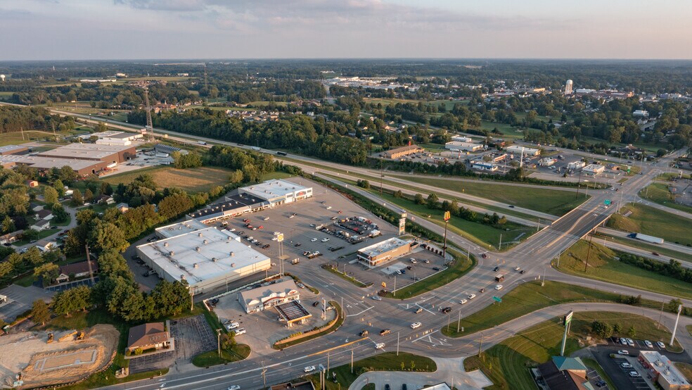 More Photos Of 100 Cross County Plz, Batesville Unknown For Lease