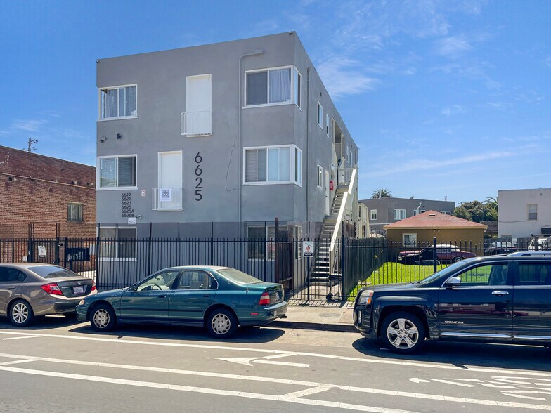 More Photos Of 6619-6625 Bancroft Ave, Oakland Apartments For Sale
