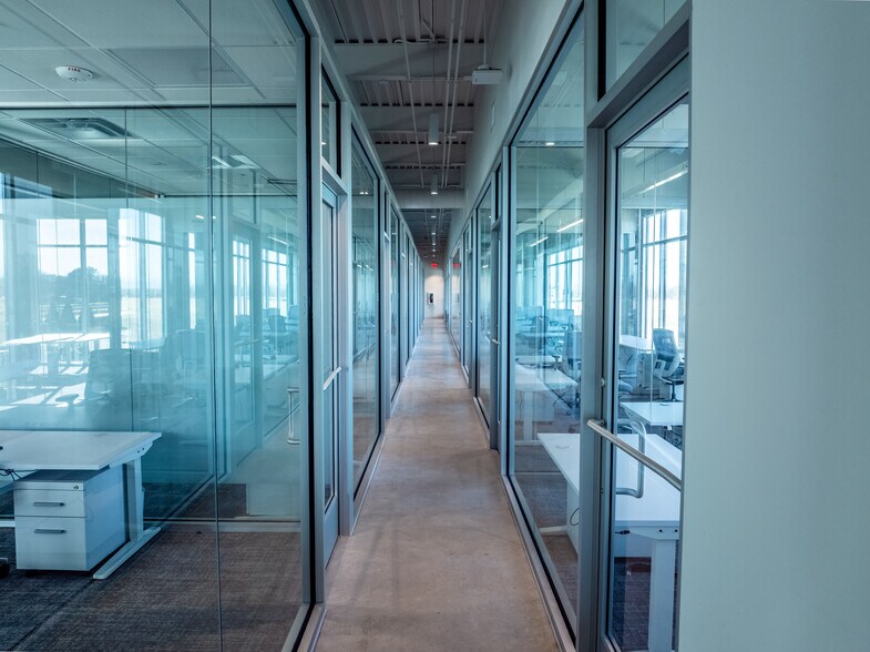 More Photos Of 2500 NE 11th St, Bentonville Coworking Space