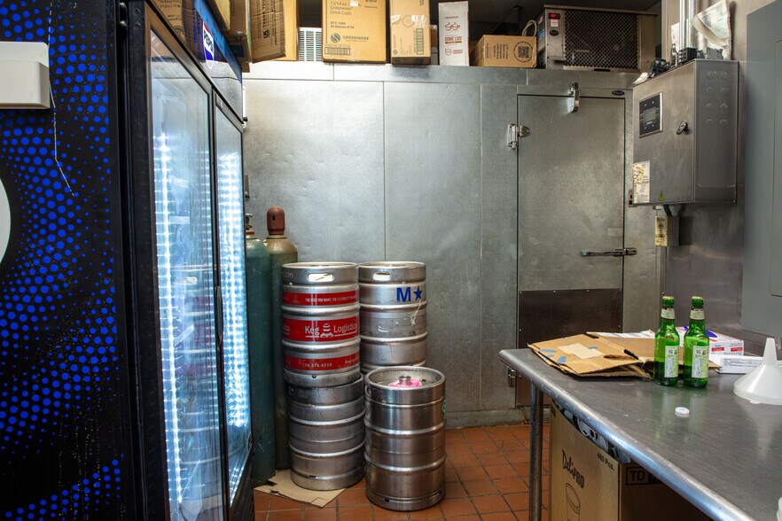 More Photos Of 725 Broadway, South Portland Restaurant For Sale