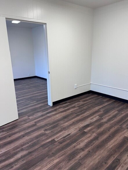 More Photos Of 8212 Sorensen Ave, Santa Fe Springs Warehouse For Lease