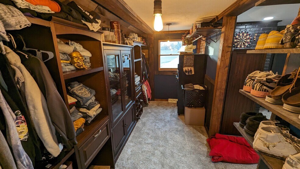 More Photos Of 933 W Weber Sq, South Bend Lodge Meeting Hall For Sale