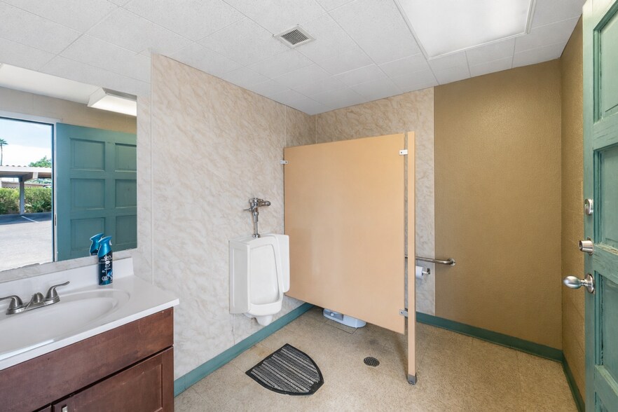 More Photos Of 760 S Stapley Dr, Mesa Office For Sale