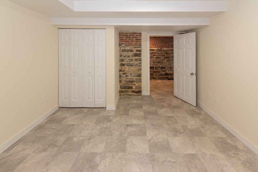 More Photos Of 2100-2102 Maryland Ave, Baltimore Apartments For Sale
