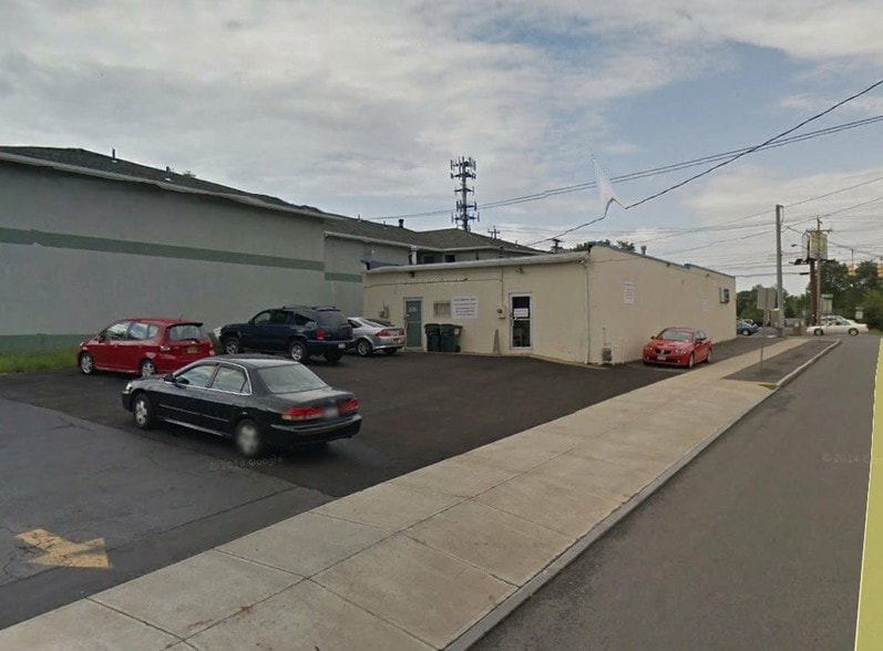 More Photos Of 1646-1650 State St, Schenectady Freestanding For Lease