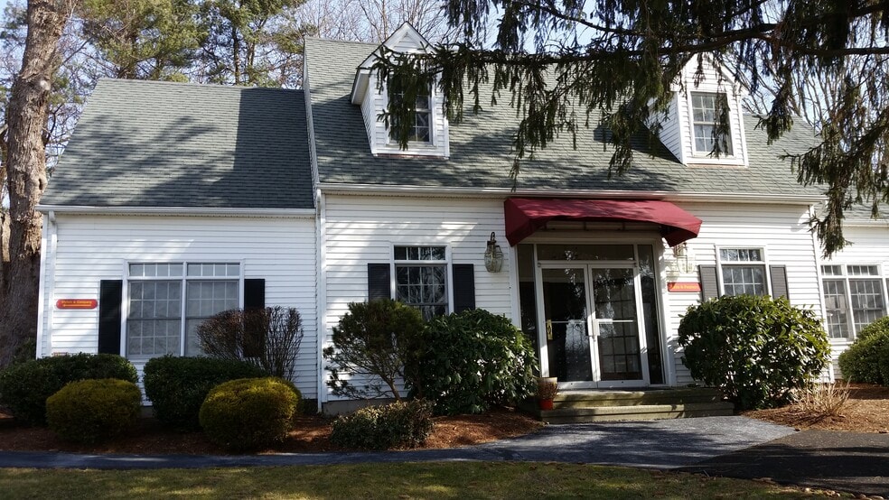 More Photos Of 765 E Main St, Branford Office For Lease
