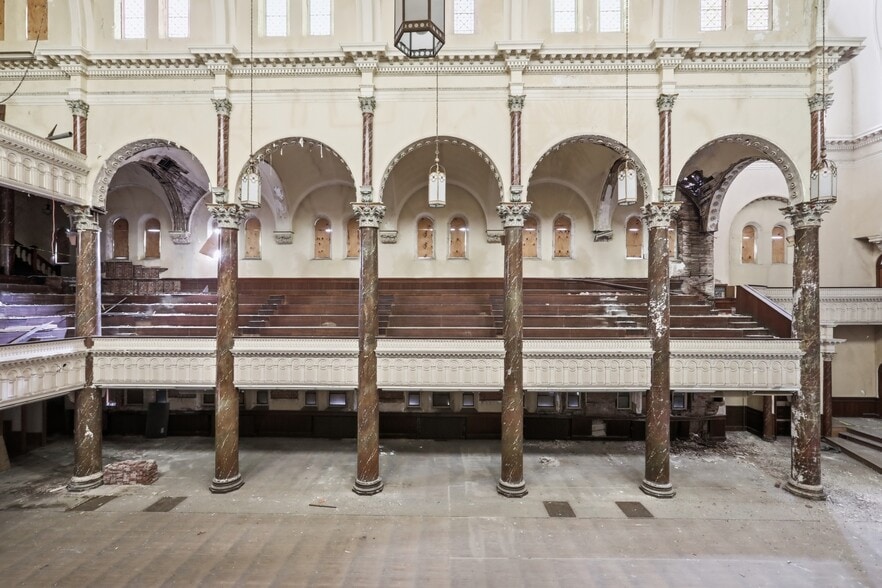 More Photos Of 126 Lawrence St, Lawrence Religious Facility For Sale