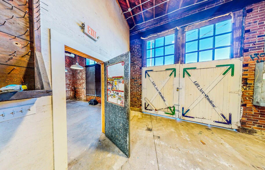 More Photos Of 508 Rorer Ave SW, Roanoke Auto Repair For Lease