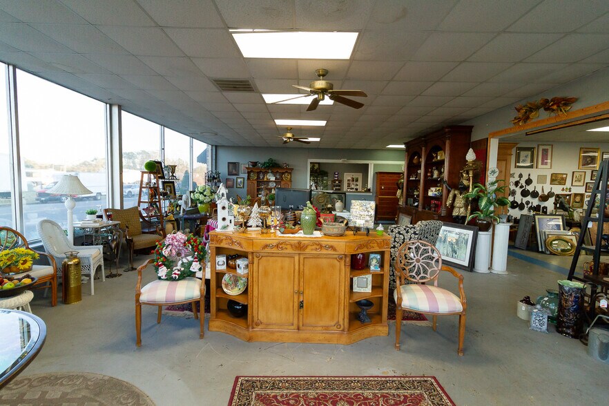 More Photos Of 512 Tift Ave S, Tifton Freestanding For Sale