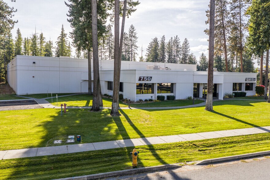 More Photos Of 750 W Canfield Ave, Coeur d'Alene Industrial For Sale