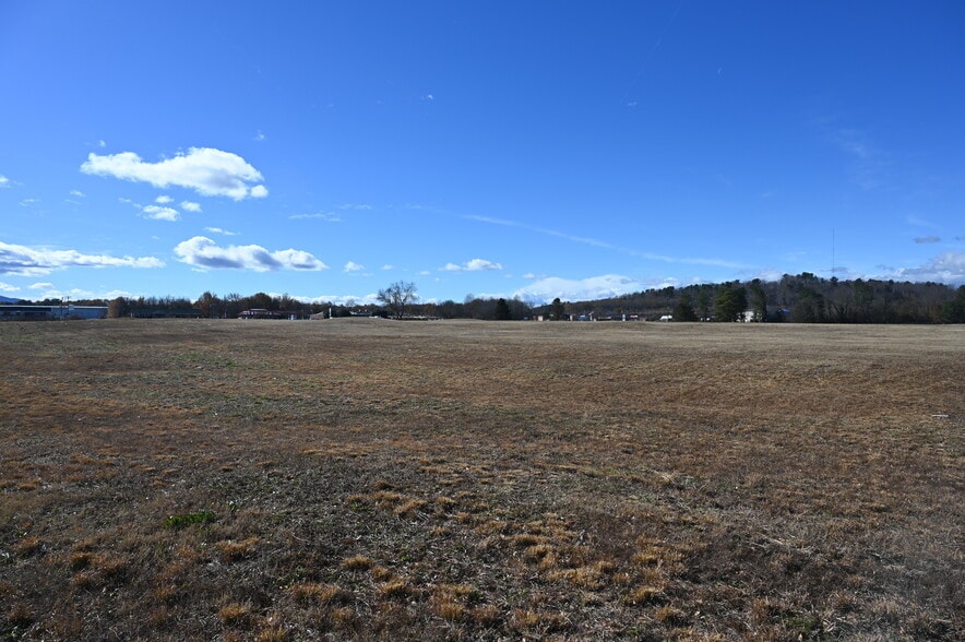 More Photos Of 826 N Green St, Morganton Land For Sale