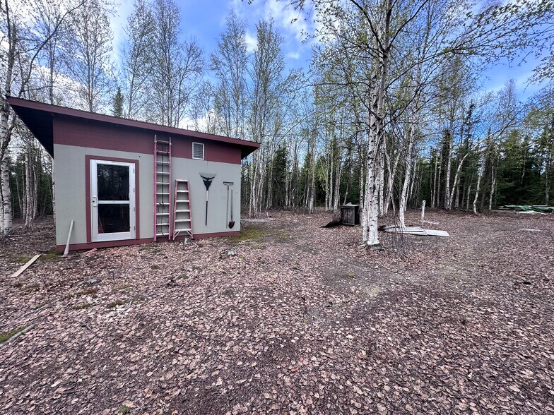 More Photos Of 4835 Himilaya rd, Fairbanks Specialty For Sale