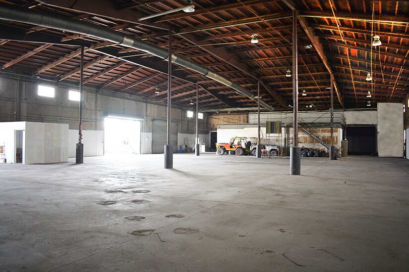 More Photos Of 2645 Yates Ave, Commerce Distribution For Lease