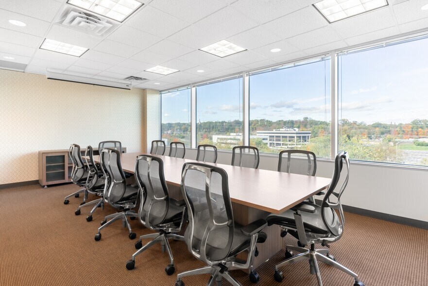 More Photos Of 33 Wood Ave S, Iselin Coworking Space