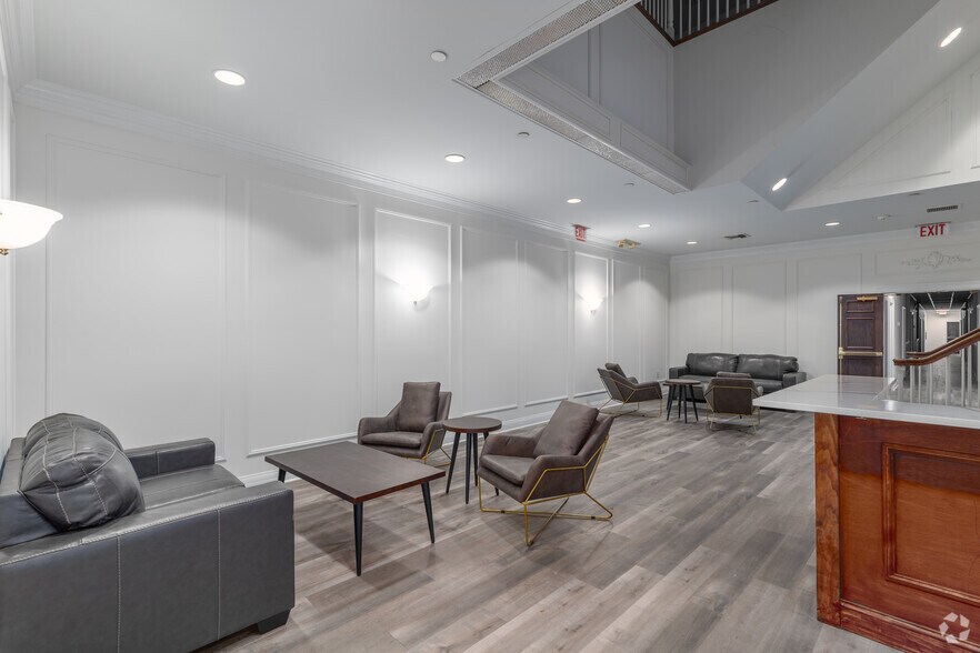 More Photos Of 17 E Market St, York Coworking Space