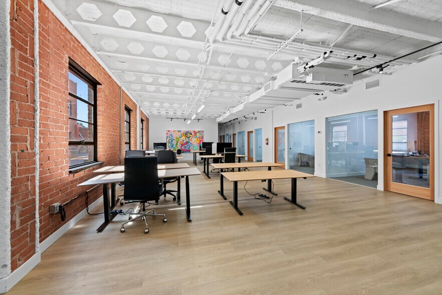 More Photos Of 139-147 S Beverly Dr, Beverly Hills Loft Creative Space For Lease