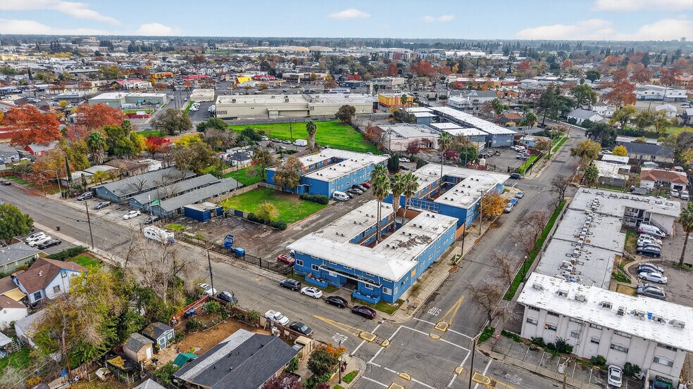 More Photos Of 701 Plaza Ave, Sacramento Apartments For Sale