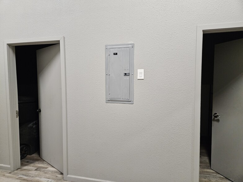 More Photos Of 601-611 H St, Modesto Storefront For Sale