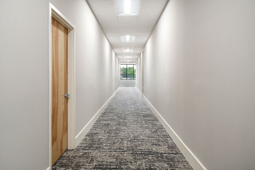 More Photos Of 1 Greenwich St, Stewartsville Medical For Lease