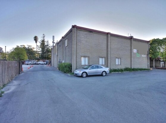 More Photos Of 170 Ford Way, Novato Warehouse For Lease
