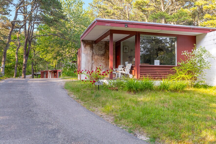 More Photos Of 25 Way 055., Wellfleet Apartments For Sale