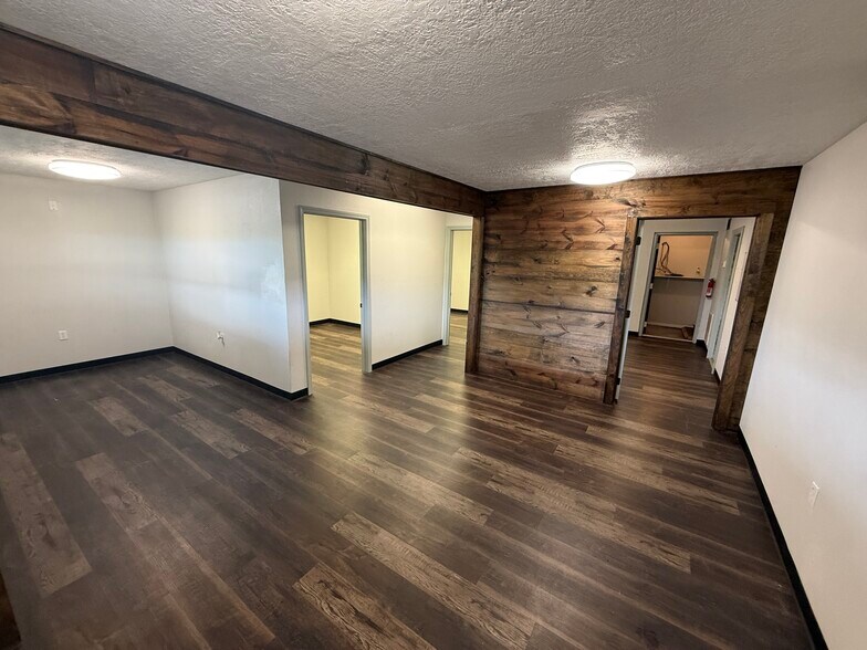 More Photos Of 23740 I-10, Vidor Industrial For Sale