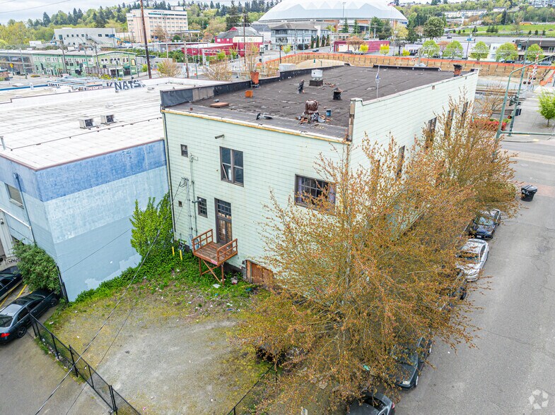 More Photos Of 301 E 25th St, Tacoma General Retail For Sale