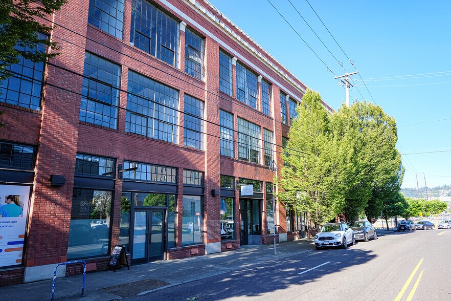 More Photos Of 2505-2511 SE 11th Ave, Portland Office For Lease